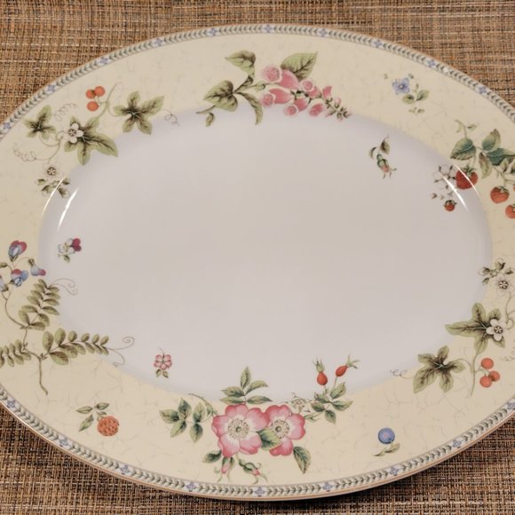 WEDGWOOD FLEUR 14 1/2 INCH OVAL SERVING PLATTER - Picture 3 of 12